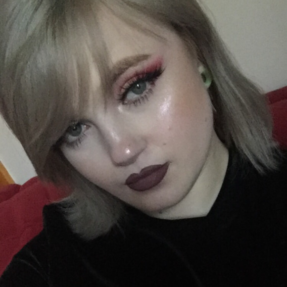 Meet your Posher, Posh - Picture 1 of 1